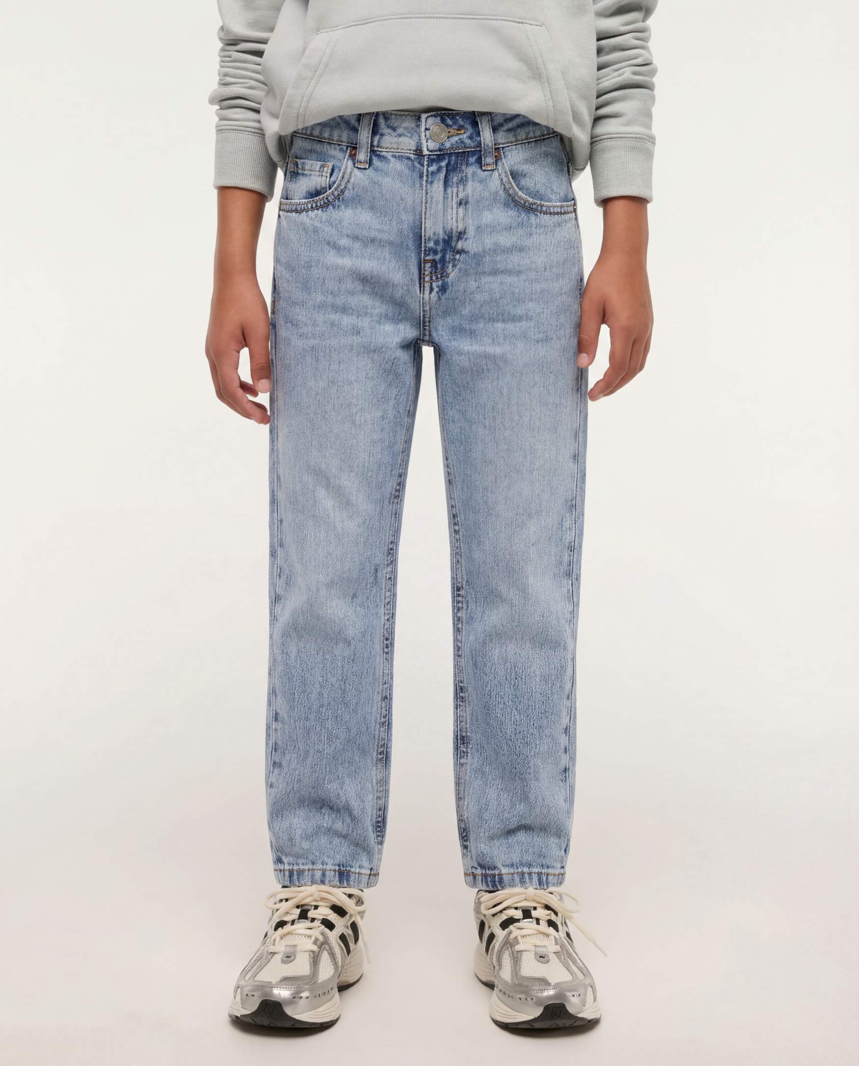 Straight Fit