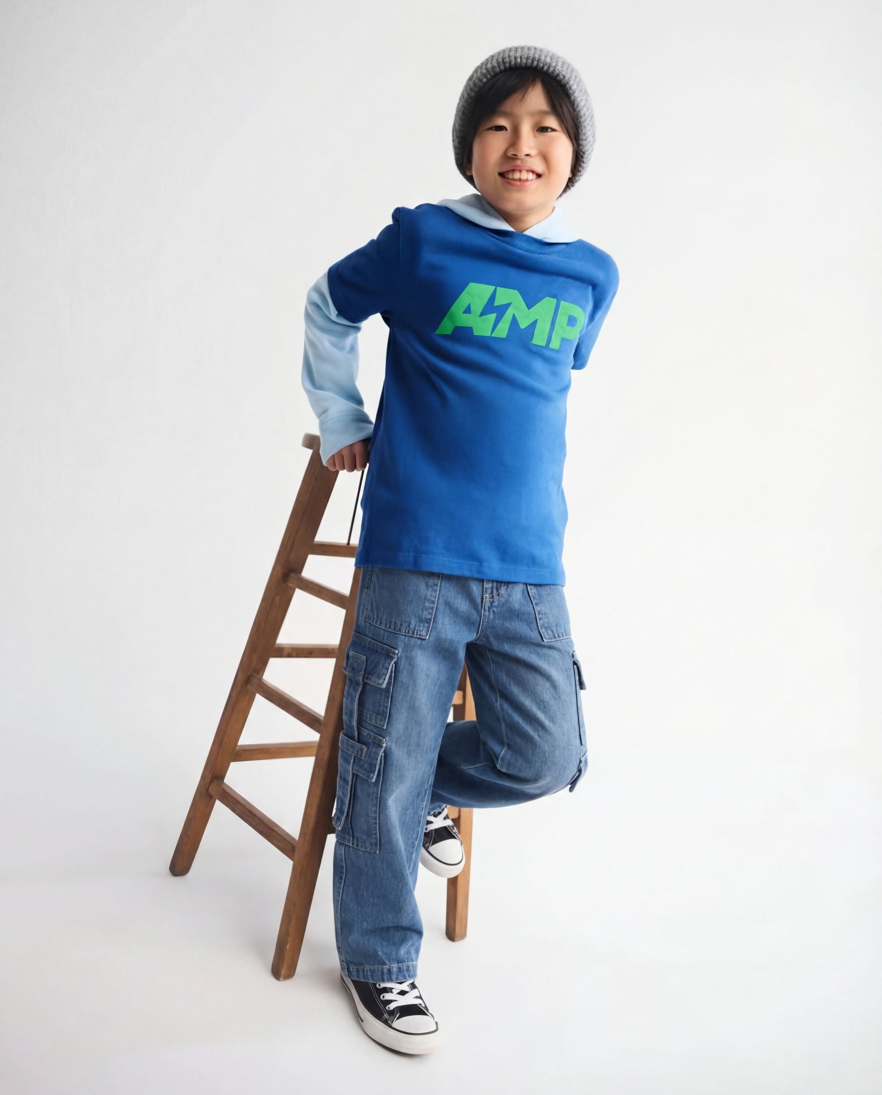 Baggy Medium Blue 7-Pocket Cargo Denim Jeans